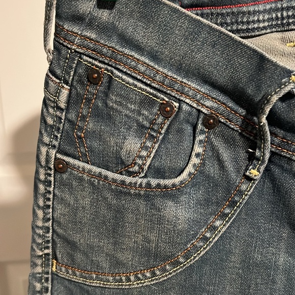 Vintage Levi’s Red - Picture 3 of 12